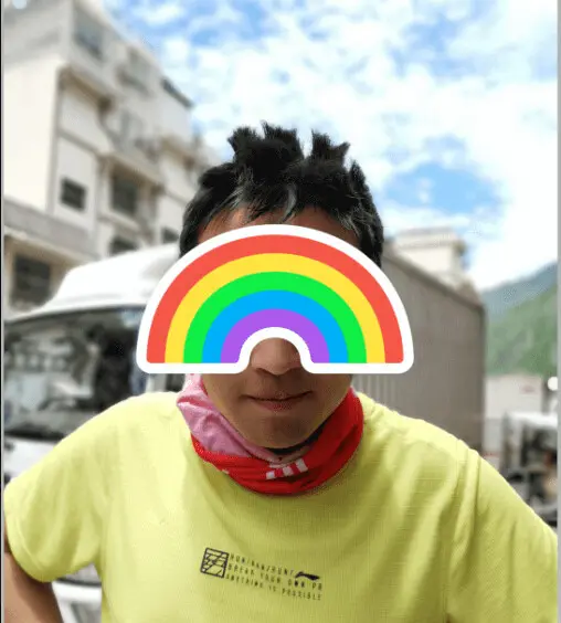 ↑ 孙哥被头盔压住后的发型