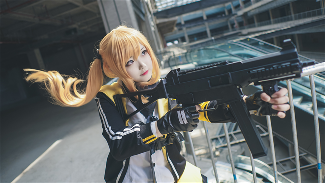 仙贝鸦少女前线ump9Cosplay5