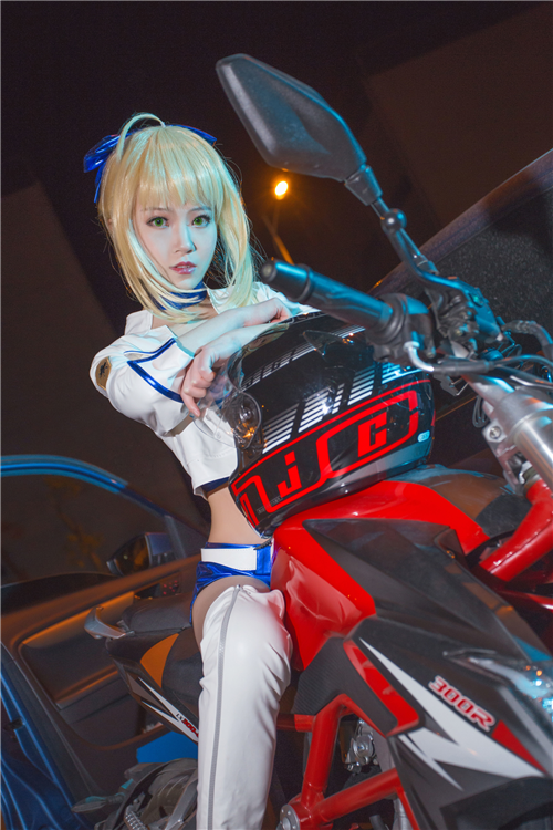 菡萏FATE 赛车娘saberCosPlay2