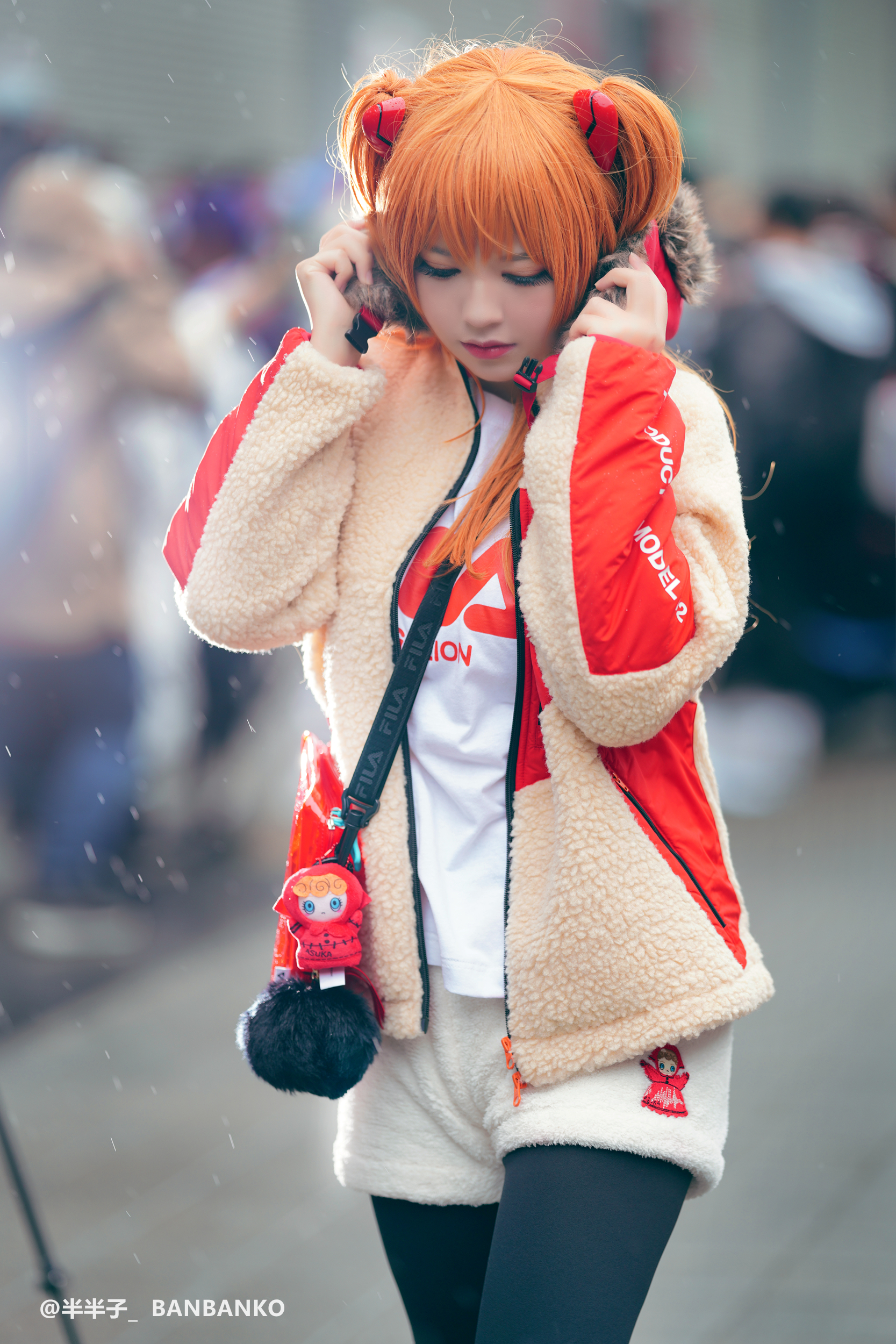 ta 的直播间轮播中更多日常播播半半子1401ta 的小视频0更多ta 还没有