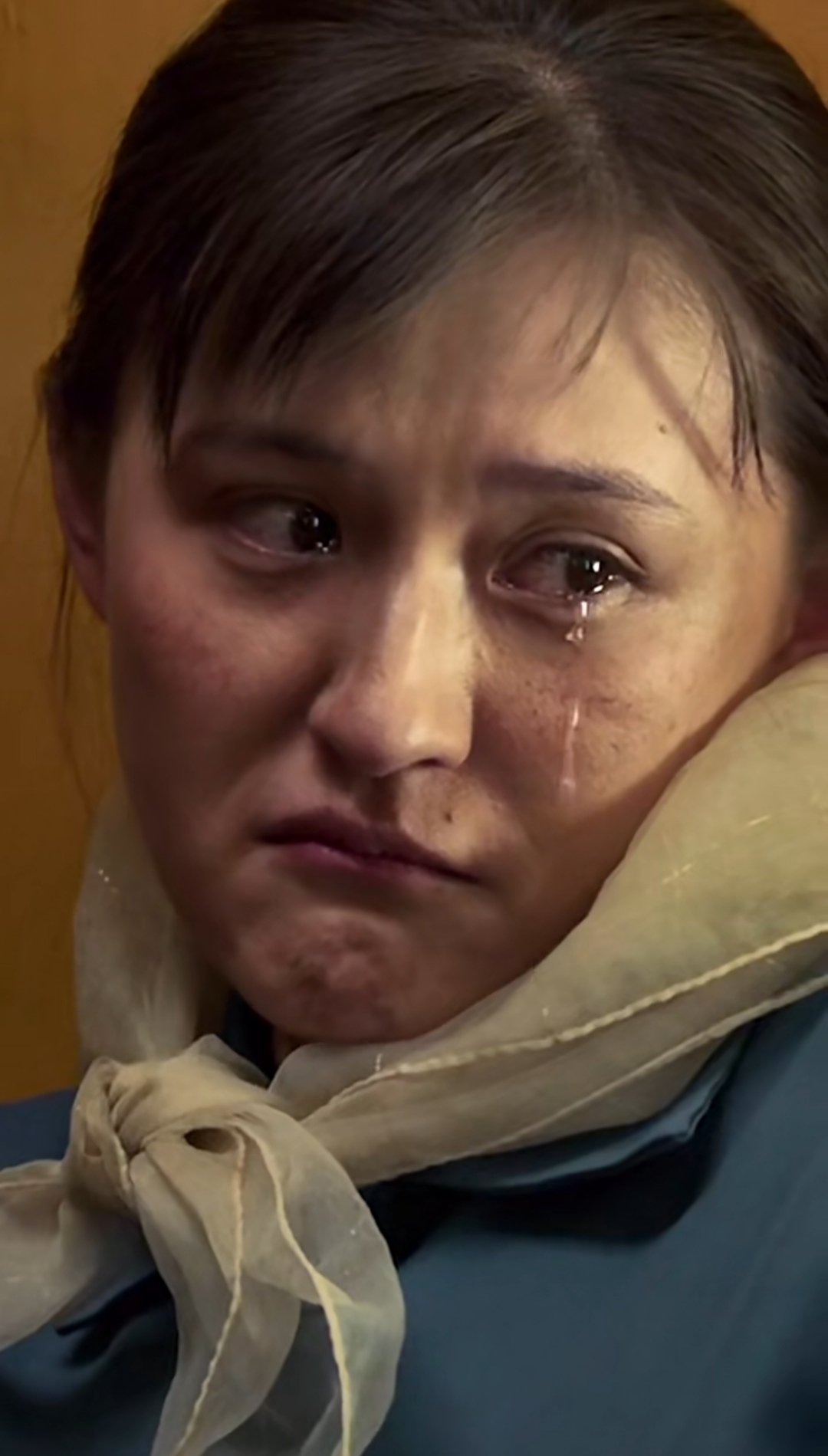 热依扎#这表情,炸裂!