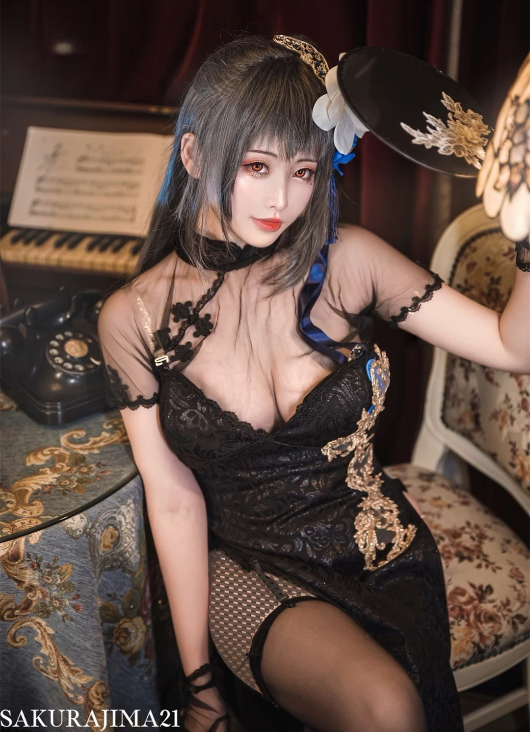 樱岛嗷一碧蓝航线路易九世瑰丽的执勤人cosplay6