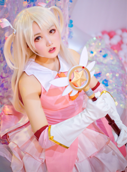 枝枝Cosplay魔法少女伊莉雅伊莉雅