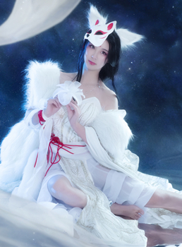 瑶音Cosplay逆水寒白灵雪魅