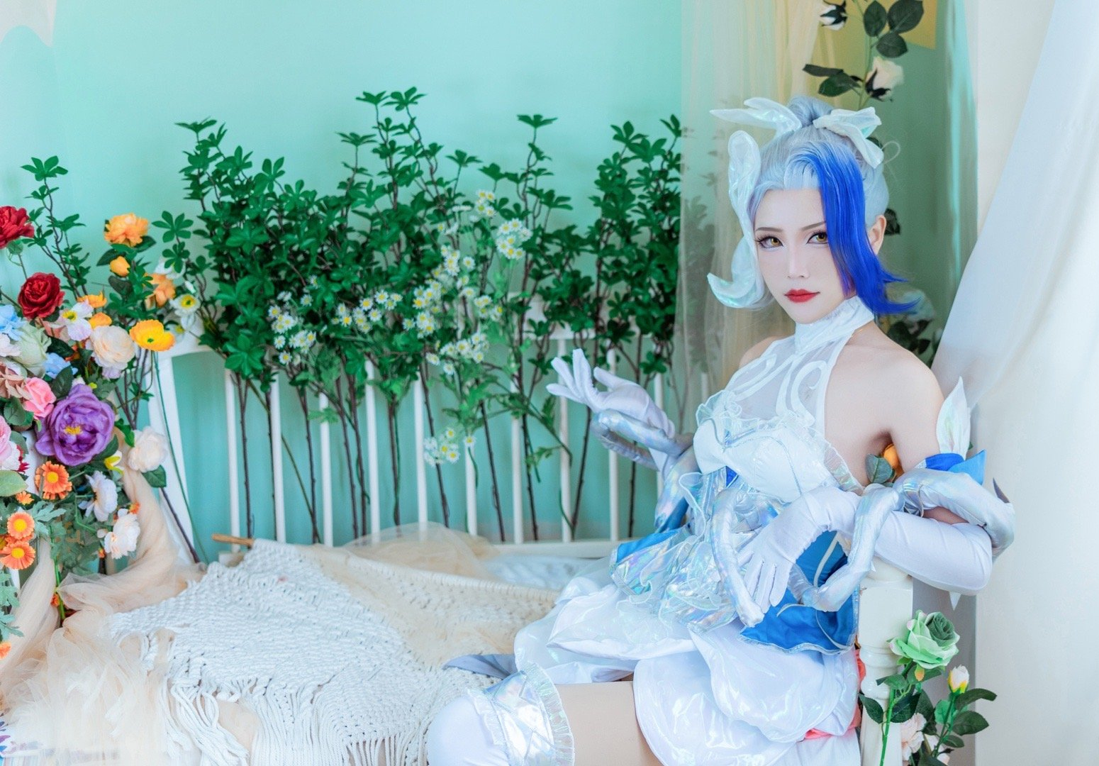 少少英雄联盟水晶婕拉cosplay6