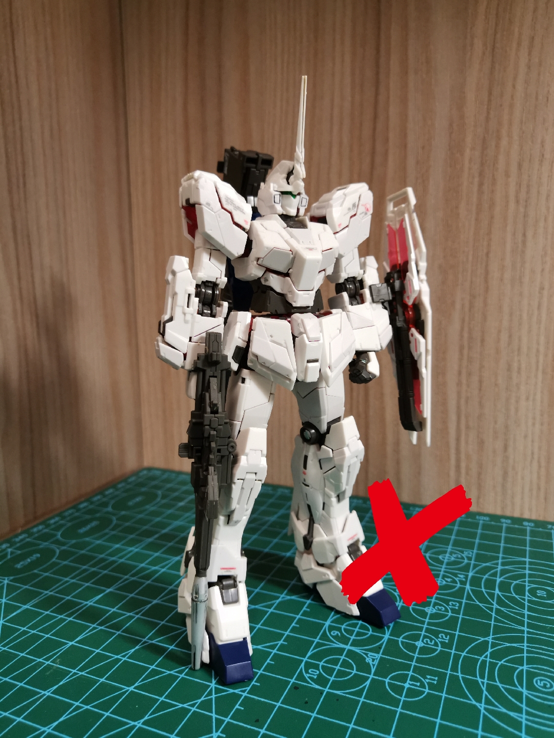 论高达应该如何站[doge]