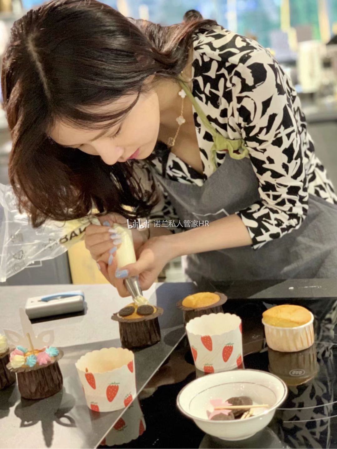诺兰私人管家hr _ 哔哩哔哩相簿