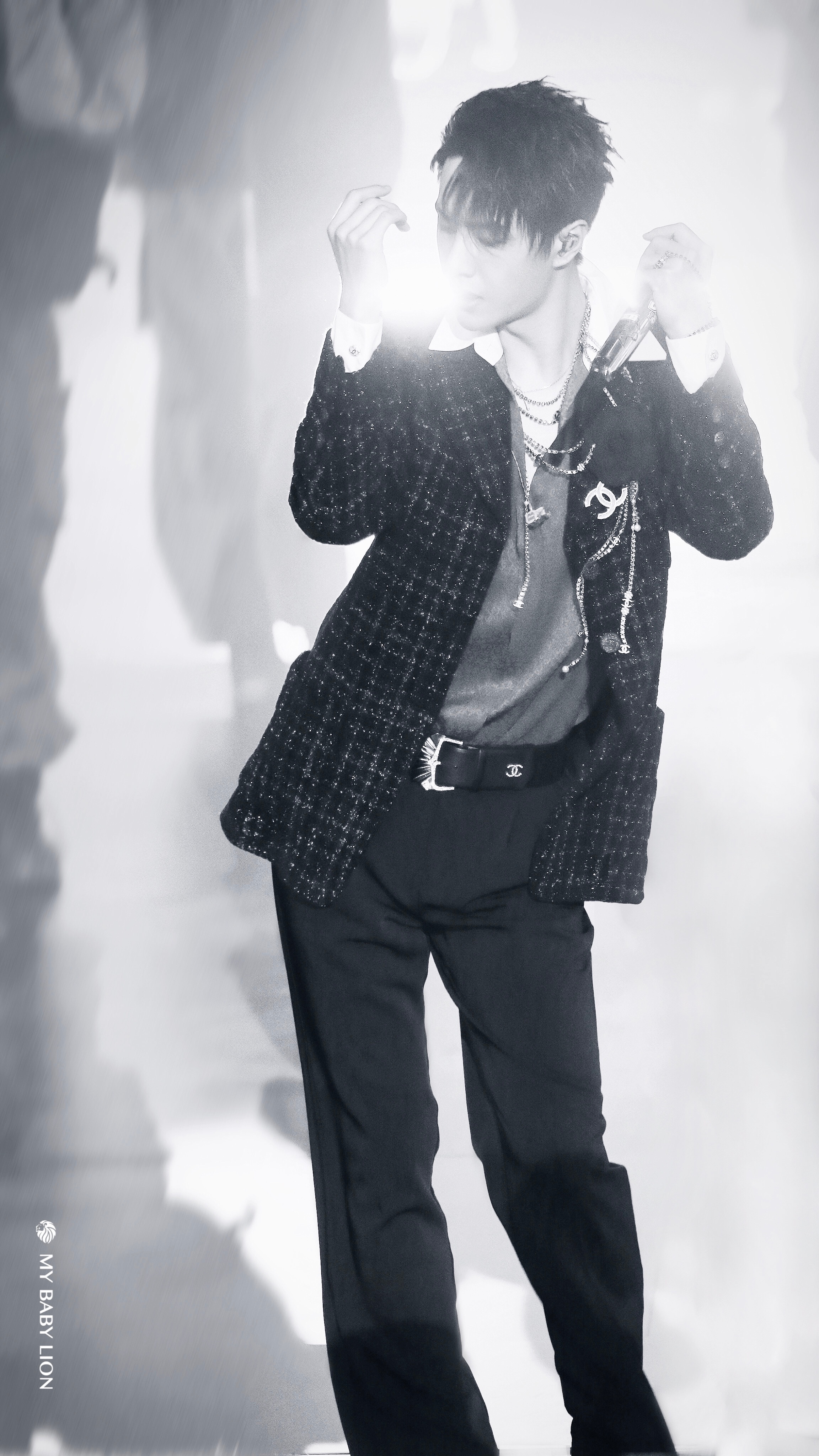 博哥,快开个人演唱会! [打call][打call][打call]