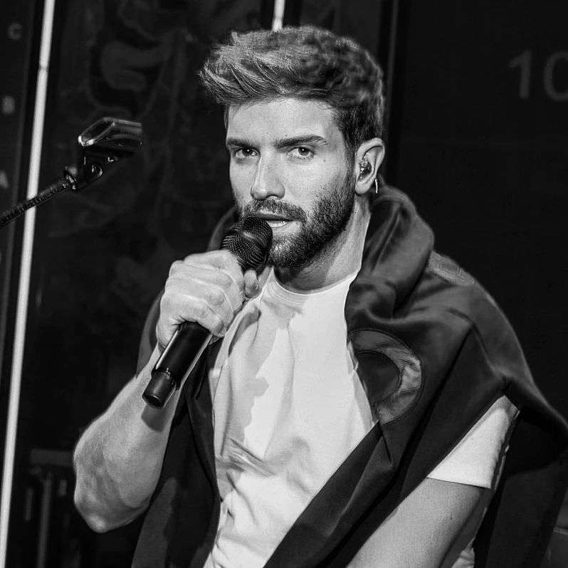 pablo alborán#撇嘴浏览:278收藏:0支持:26上传时间:2022-03-09 20