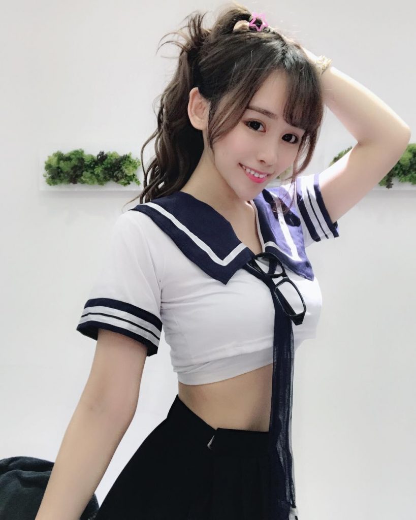 S型台妹Irene Huang最爱开胸泳衣2