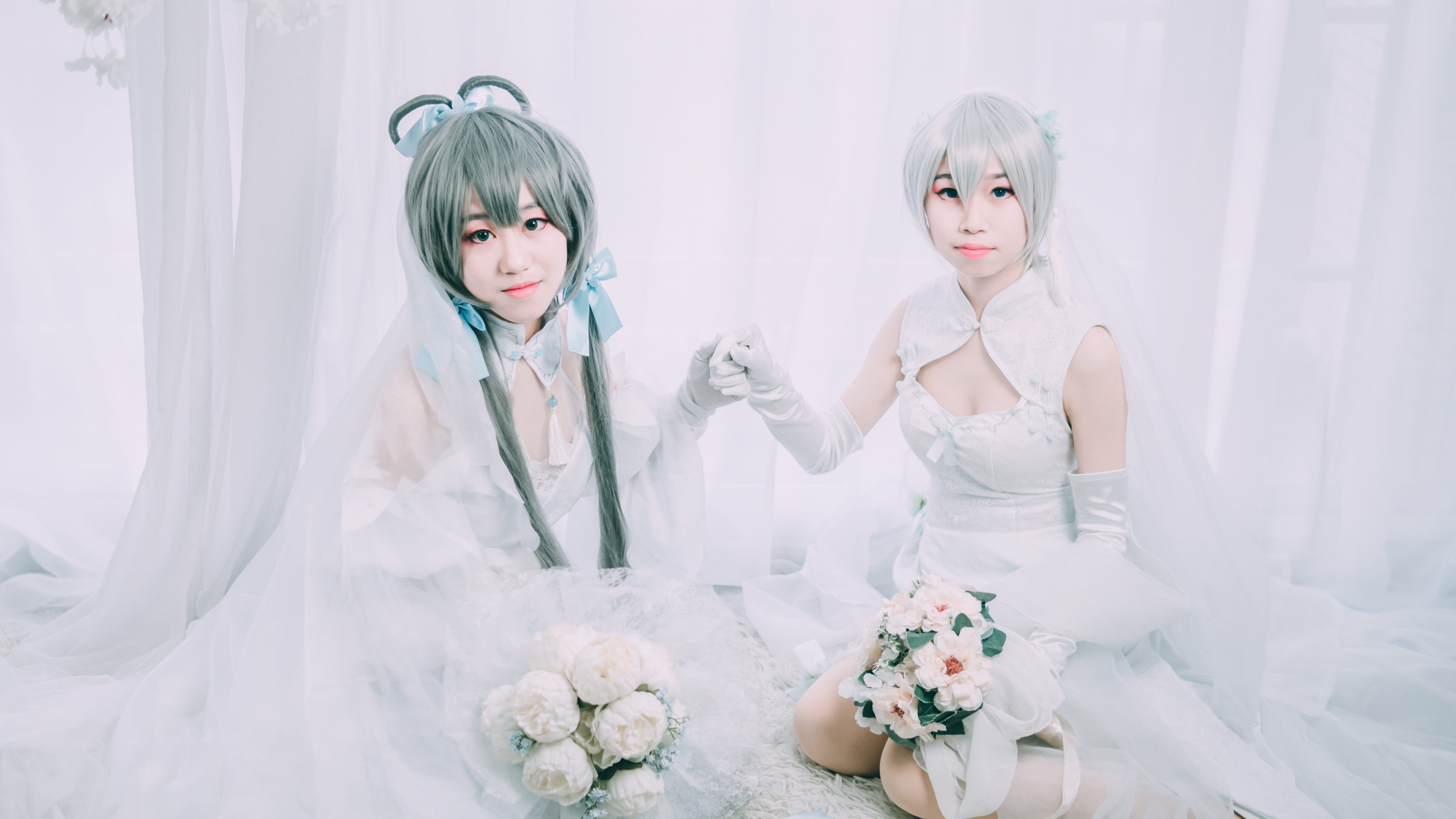 洛天依言和cosplay照片