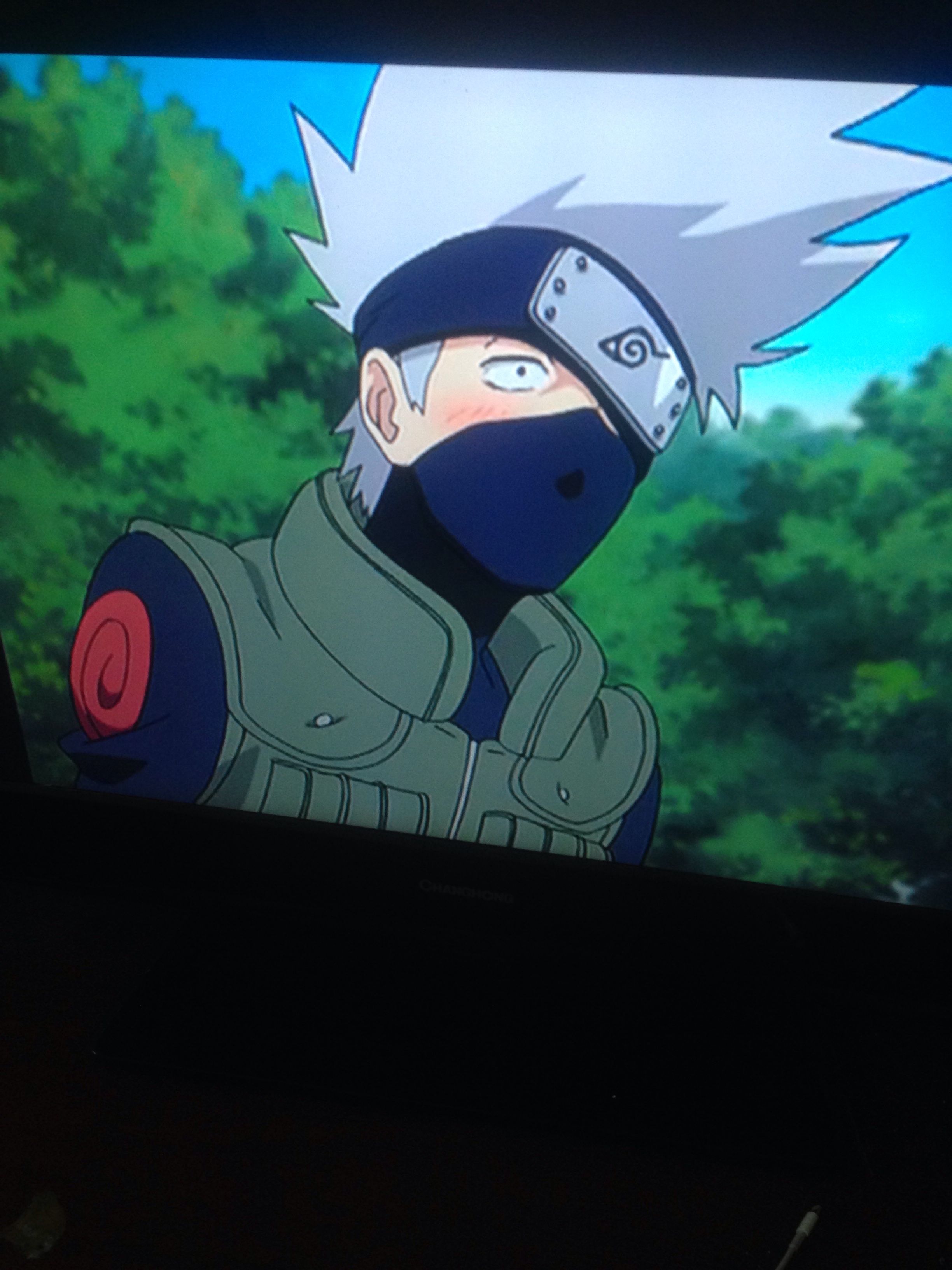 嘿嘿嘿,卡卡西脸红了