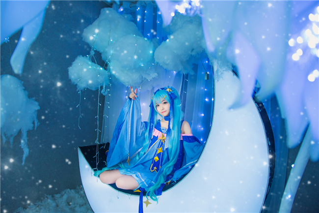 蓝裳Vsinger初音未来 星与雪的公主Cosplay4