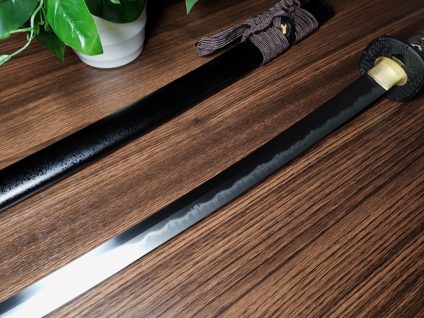 二娘茶楼刀剑工作室