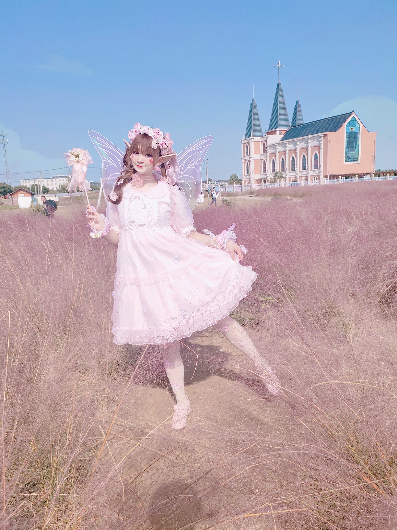lolita fashion##lolita#今天是一只小精灵赶在粉黛乱子草的小尾巴
