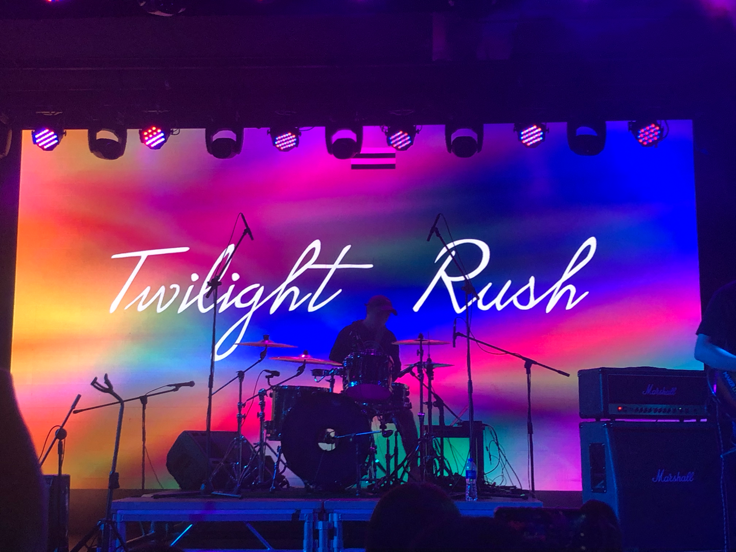 最近狀態不好的時候靠結冰水舒緩 twilight rush