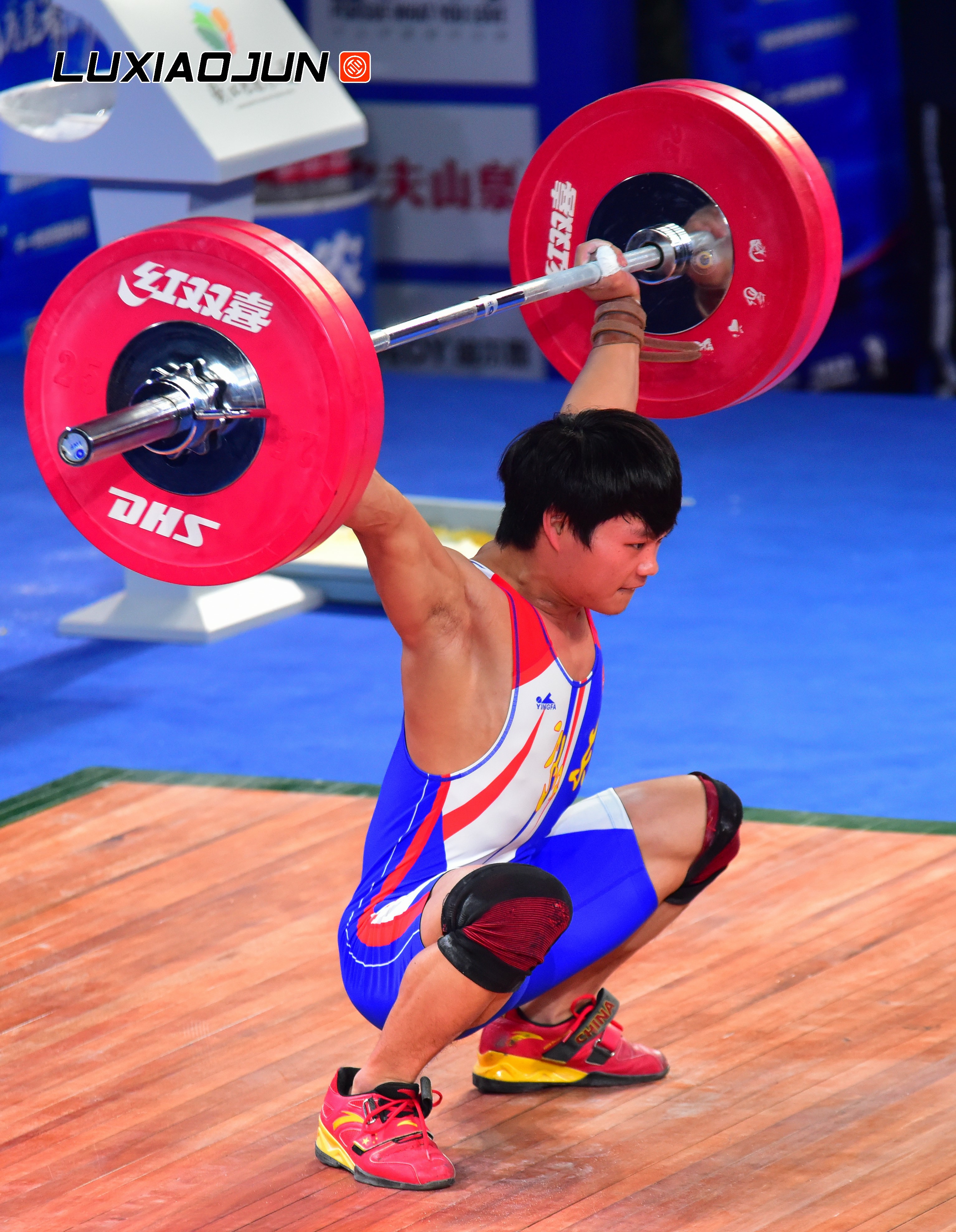吕小军举重