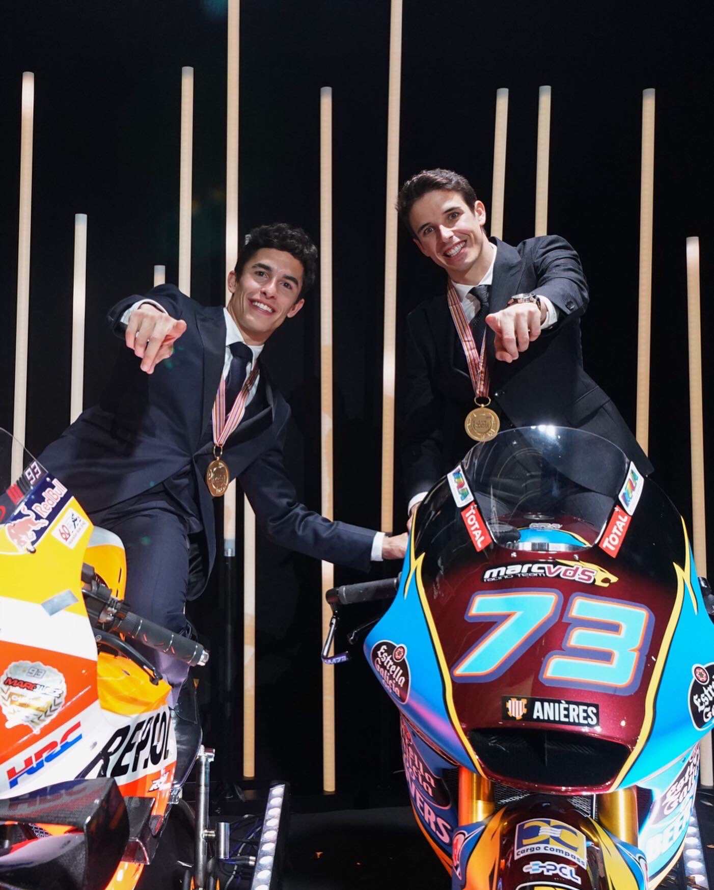 ta 的直播间闲置中motogp2022赛季大合影···直播机佬研究社128ta