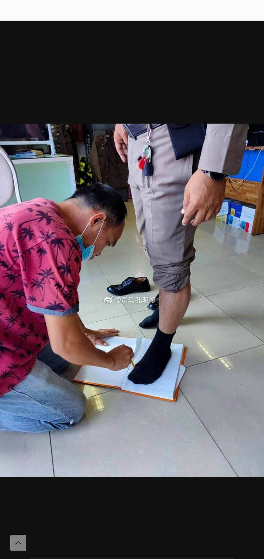 黑袜帅哥 _ 哔哩哔哩相簿