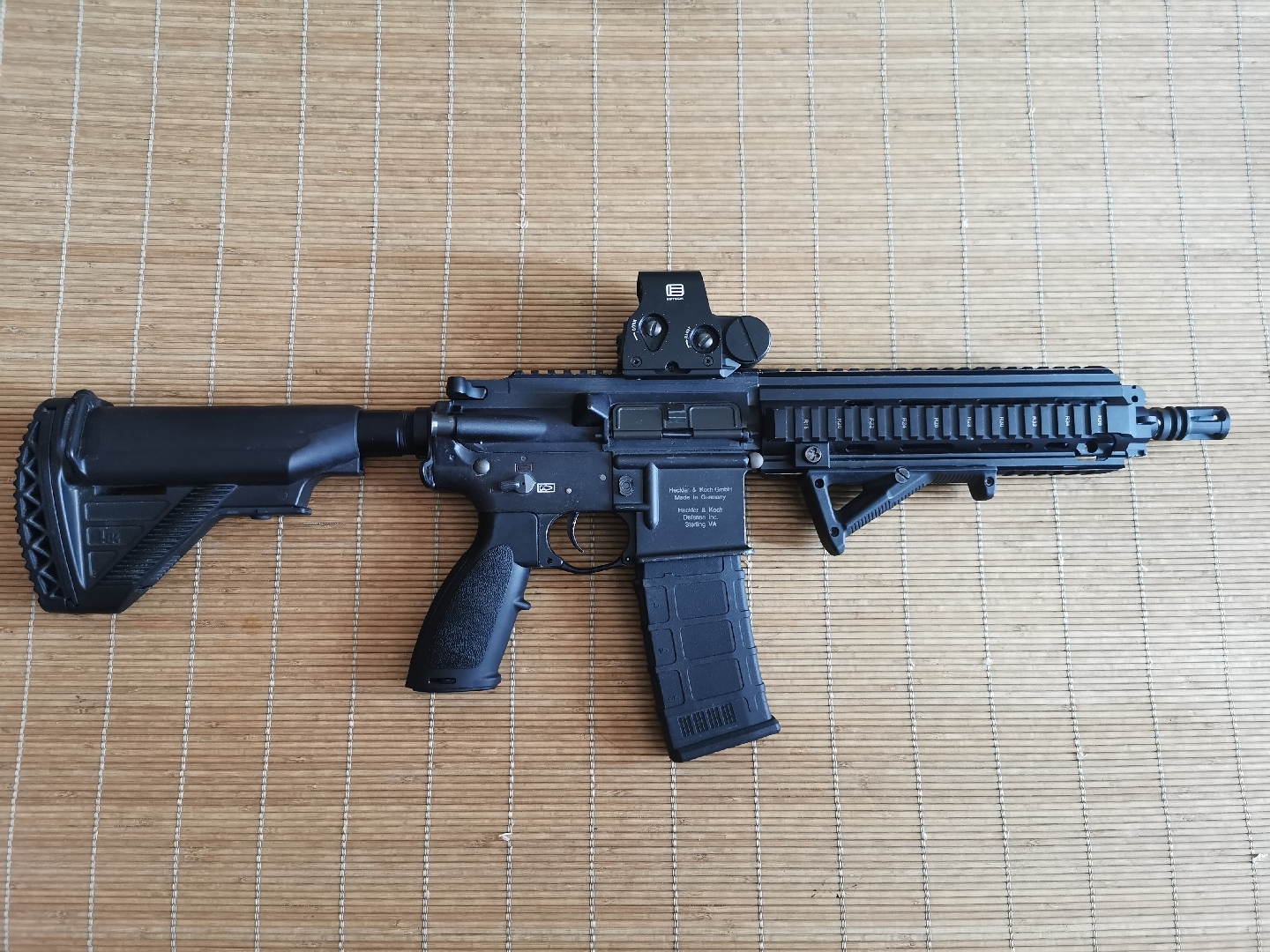 hk416d下一把就组hk416a5[奸笑]