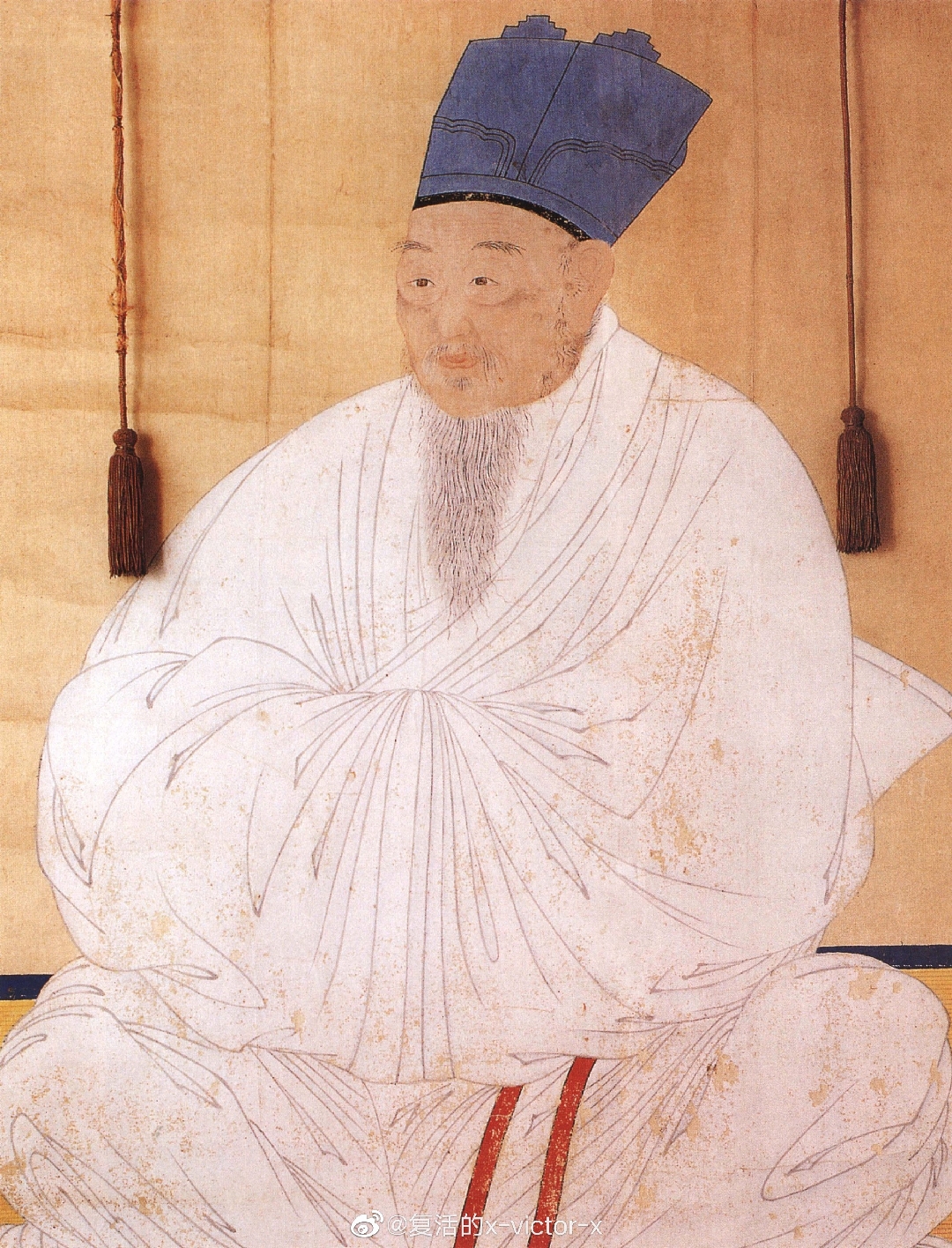 仁同张氏的儒士张显光,头戴忠靖冠的巾版本,明朝时期传过去的