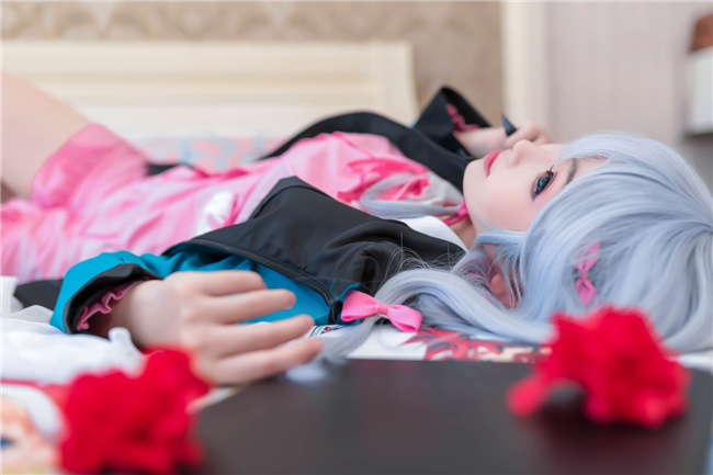 田中埃罗芒阿老师和泉雾纱Cosplay8