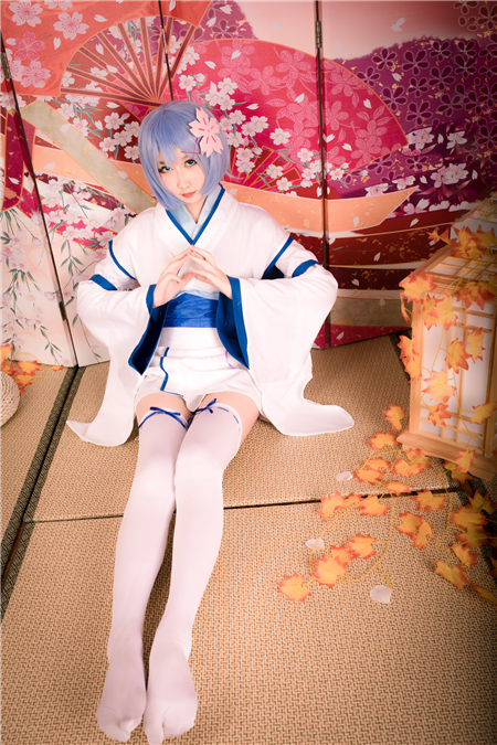 祭漓漓从零开始的异世界生活雷姆Cosplay1