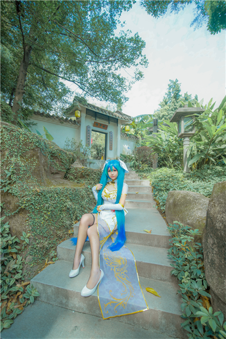 玄铃儿Vsinger金丝雀初音Cosplay6