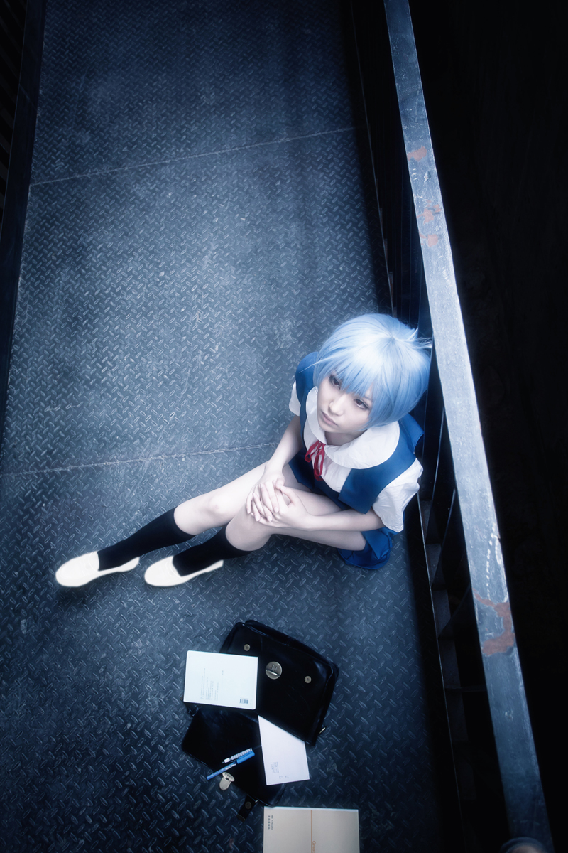 绫波丽校服 _ 鲤末limo _ 哔哩哔哩相簿