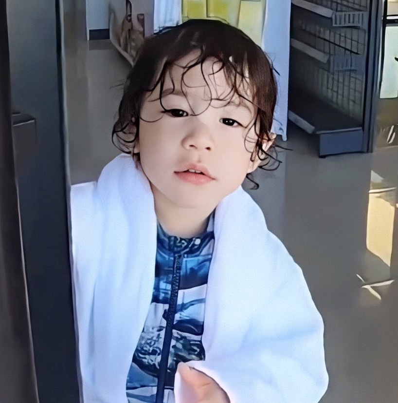 朴振瑀的全球少女盟主 _ 哔哩哔哩相簿