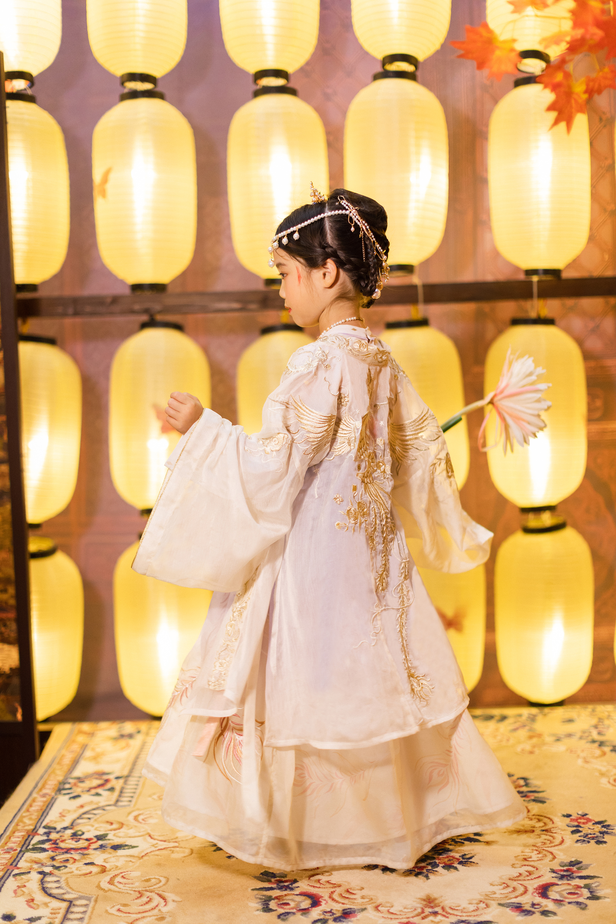 初立2月极乐之宴新品童装汉服即将上新