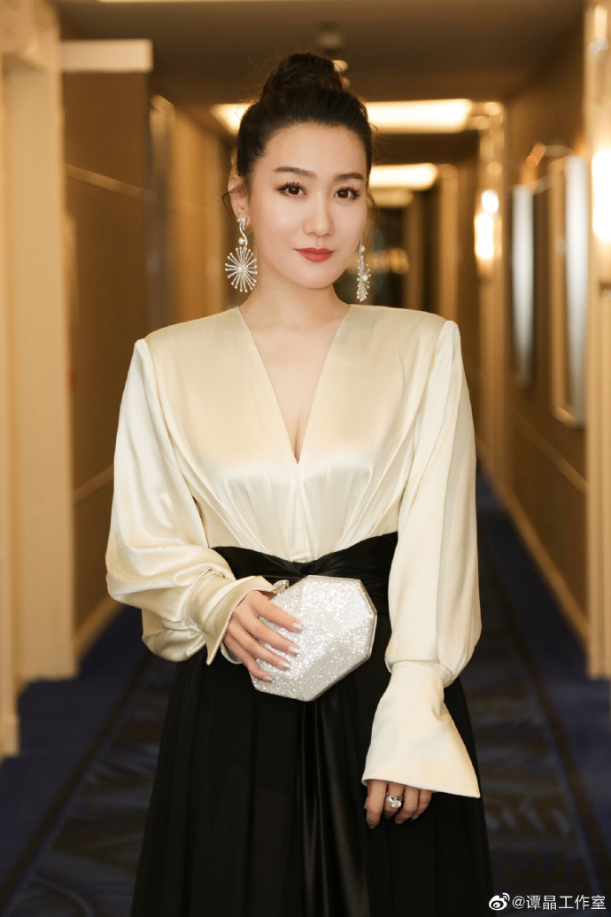 【谭晶】新锐跨界设计师谭晶jacqueline,瞧把你给漂亮的!不像话!