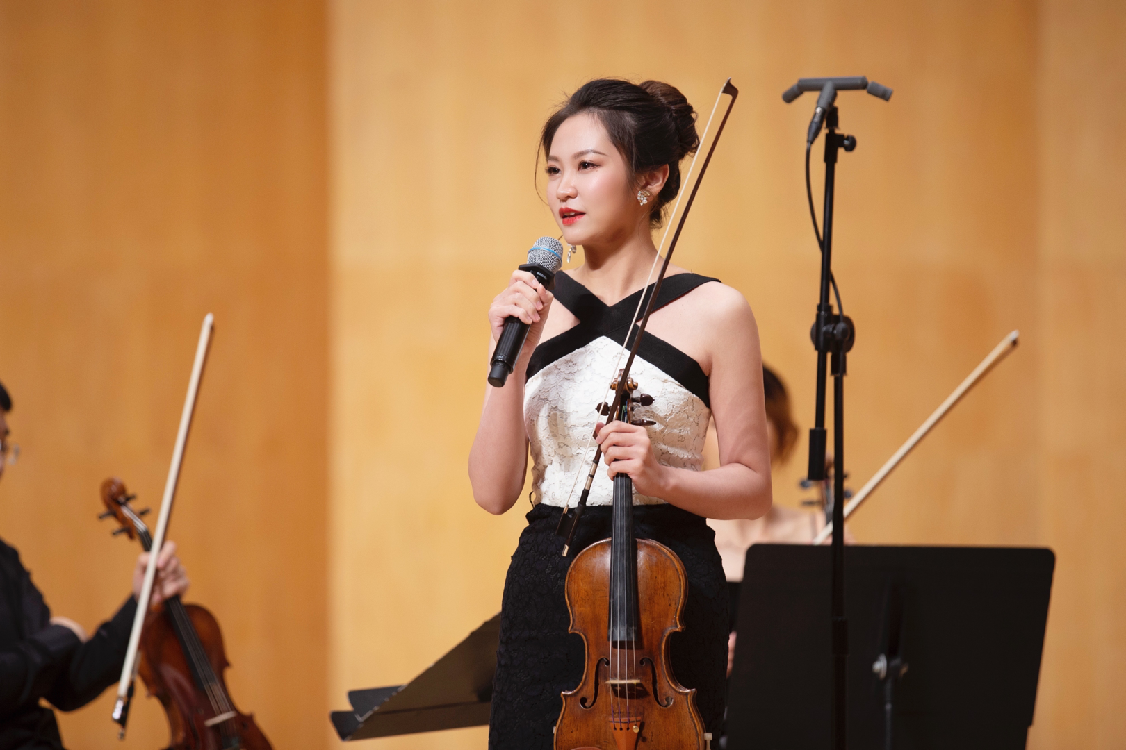 ta 的直播间闲置中更多黎雨荷小提琴黎雨荷小提琴567ta 的小视频0更多