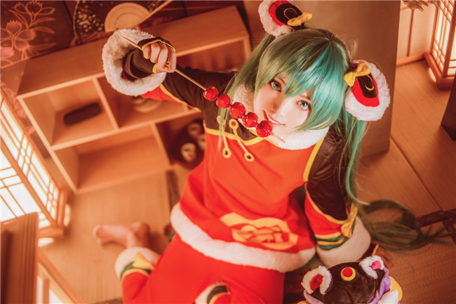 飞羽Vsinger新年初音Cosplay3