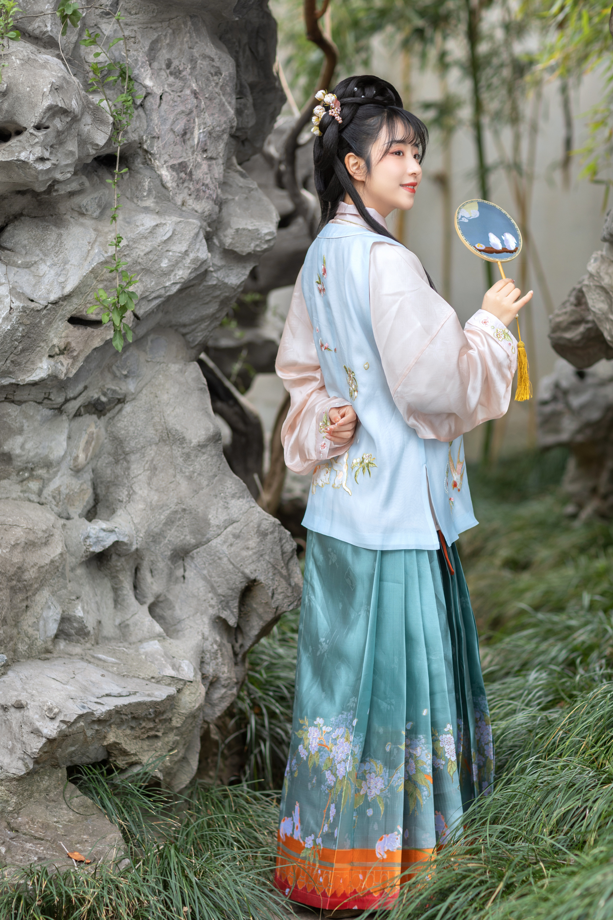 花朝记汉服 _ 哔哩哔哩相簿