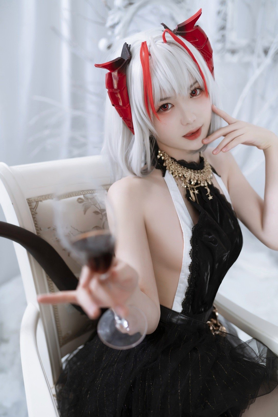 Li画晴cosplay明日方舟W3