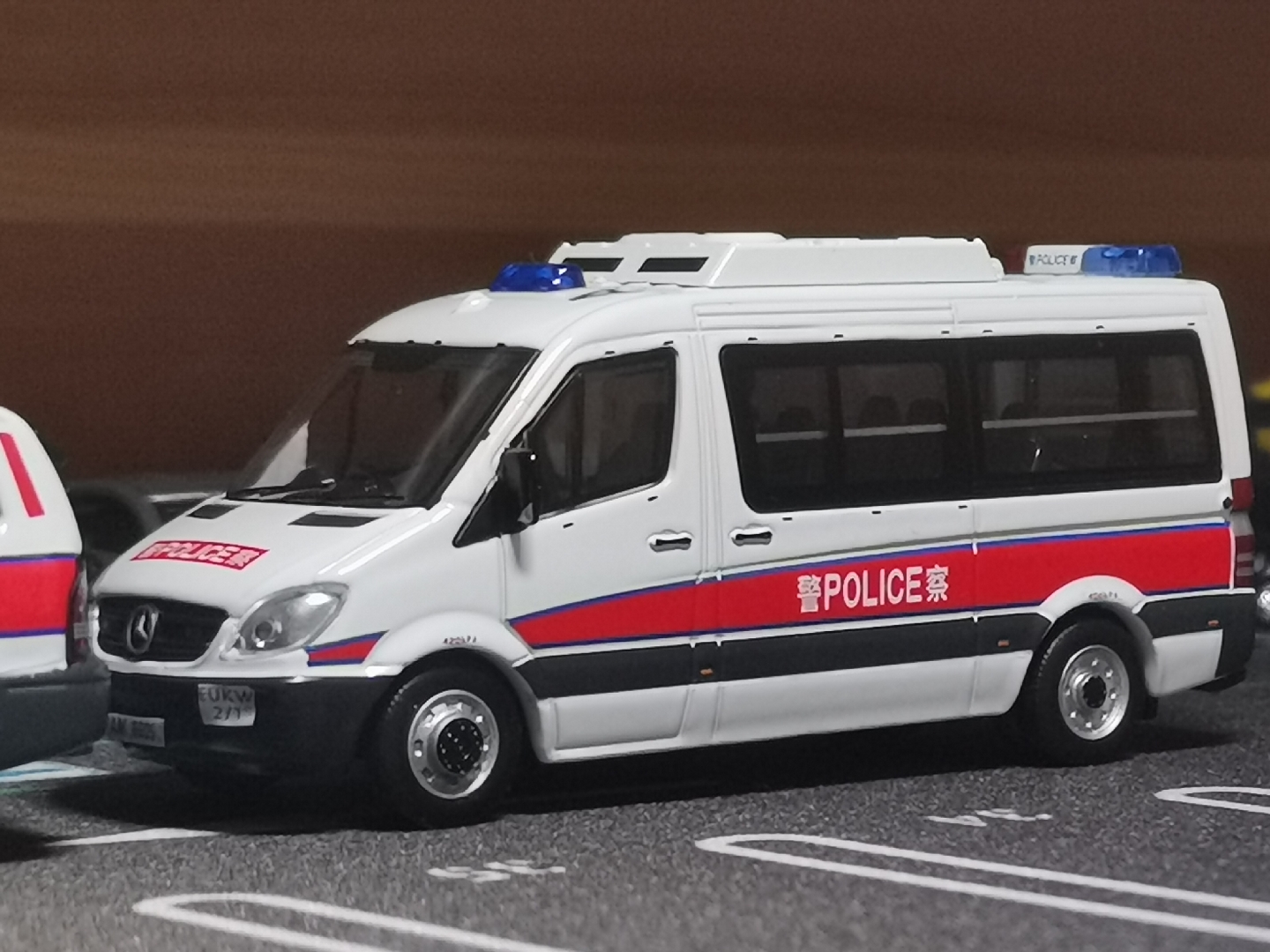 拓意出的这辆香港警察冲锋车真的是性价比极高 晚上会出一期这辆车的