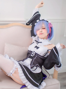 外星嫣子_Yan从零开始的异世界生活蕾姆Cosplay