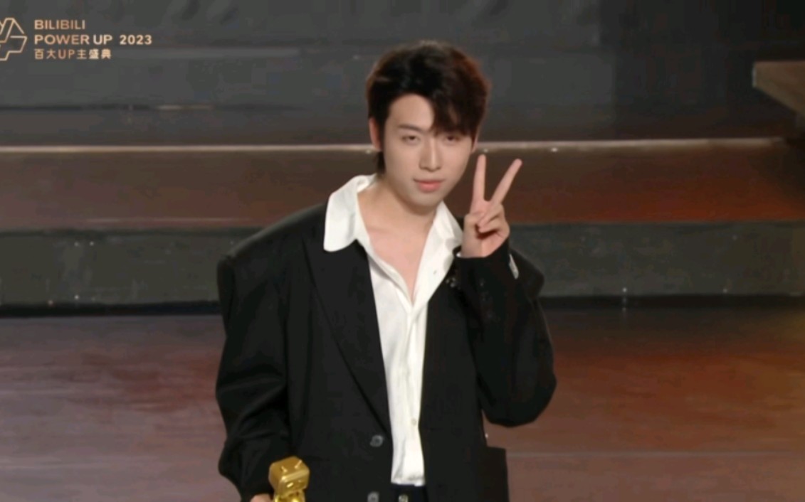 【中国boy】2023百大up主 中国boy 王哥今天巨帅双开门!