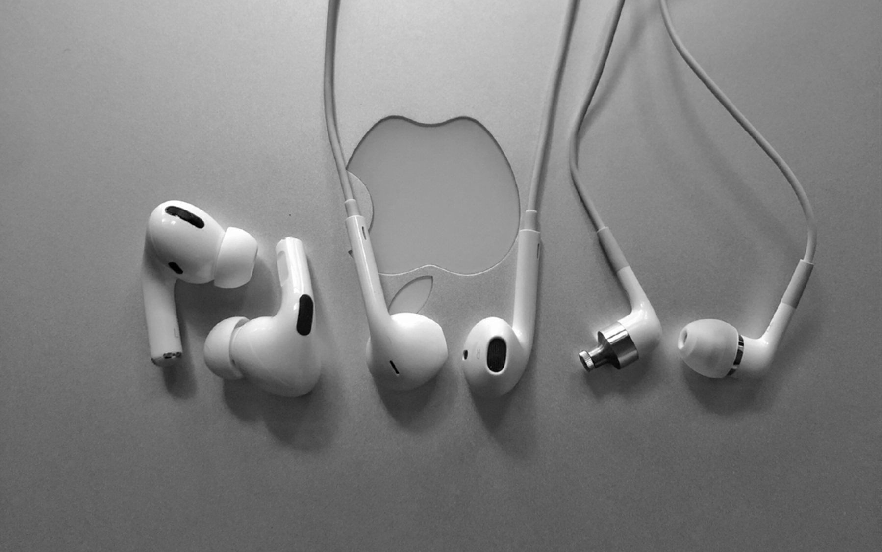 airpods pro开箱验货啦:/附古董老苹果双动铁me186