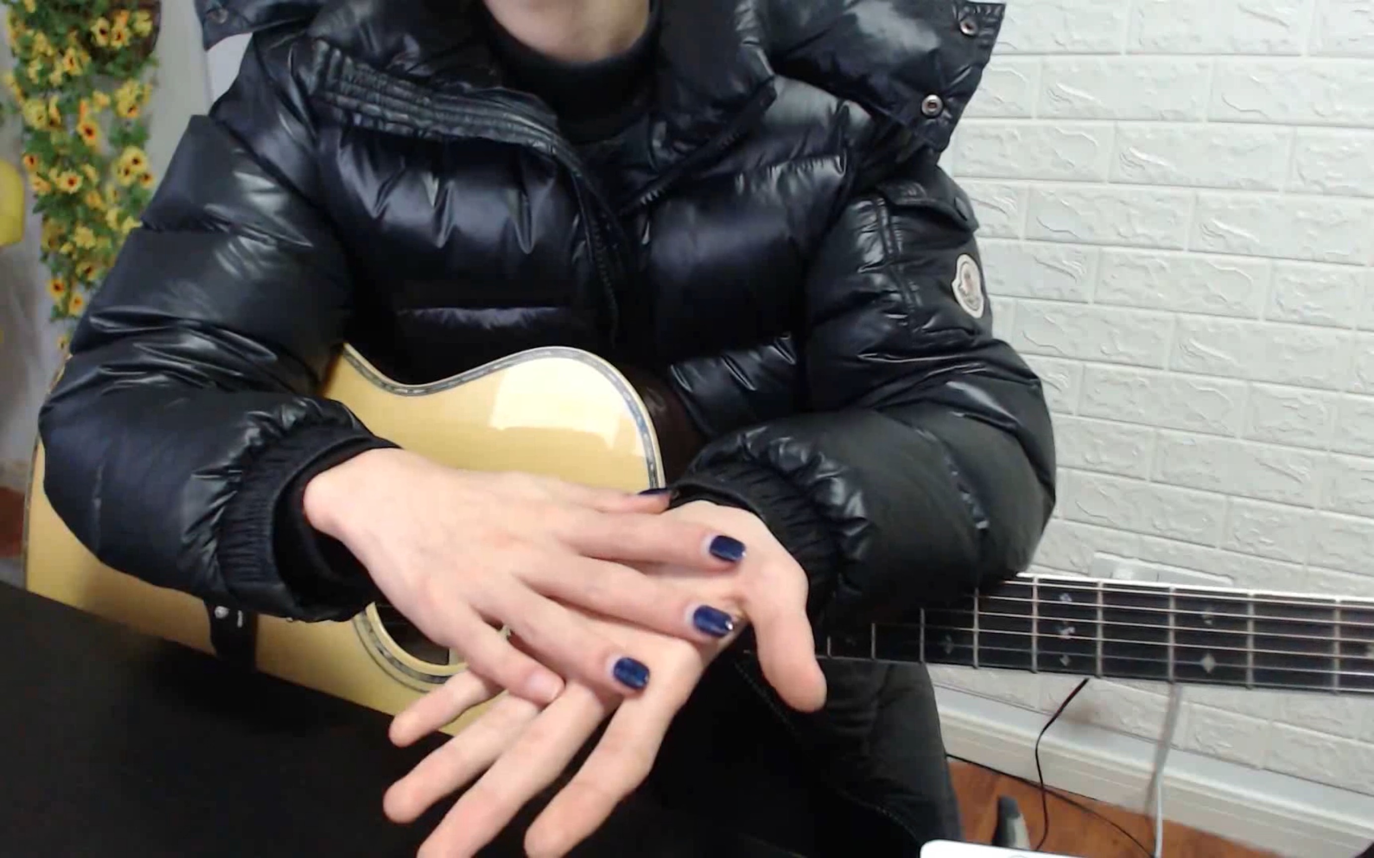 关于我弹吉他做的指甲 第一期_哔哩哔哩 (゜-゜)つロ 干杯~-bilibili