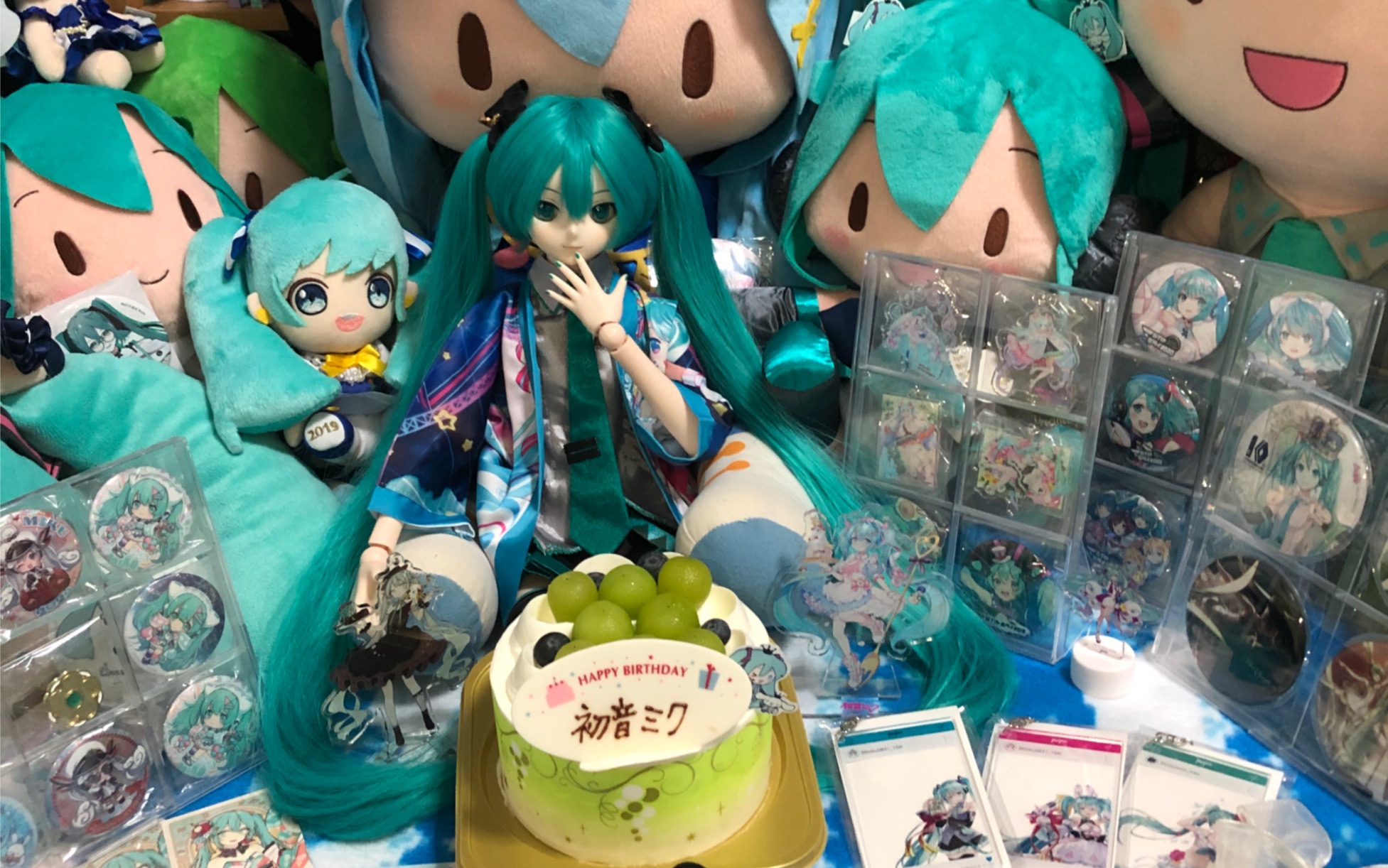 给miku过生日是什么体验!!{初音未来15周年}哔哩哔哩bilibili