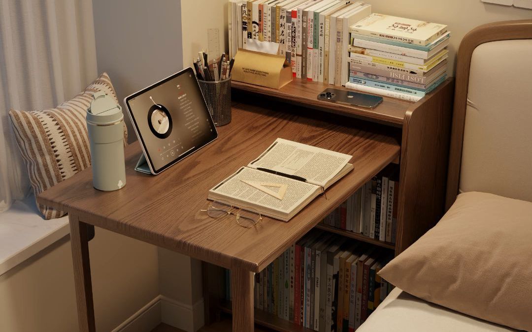 小卧室就要这种很实用的书桌啊