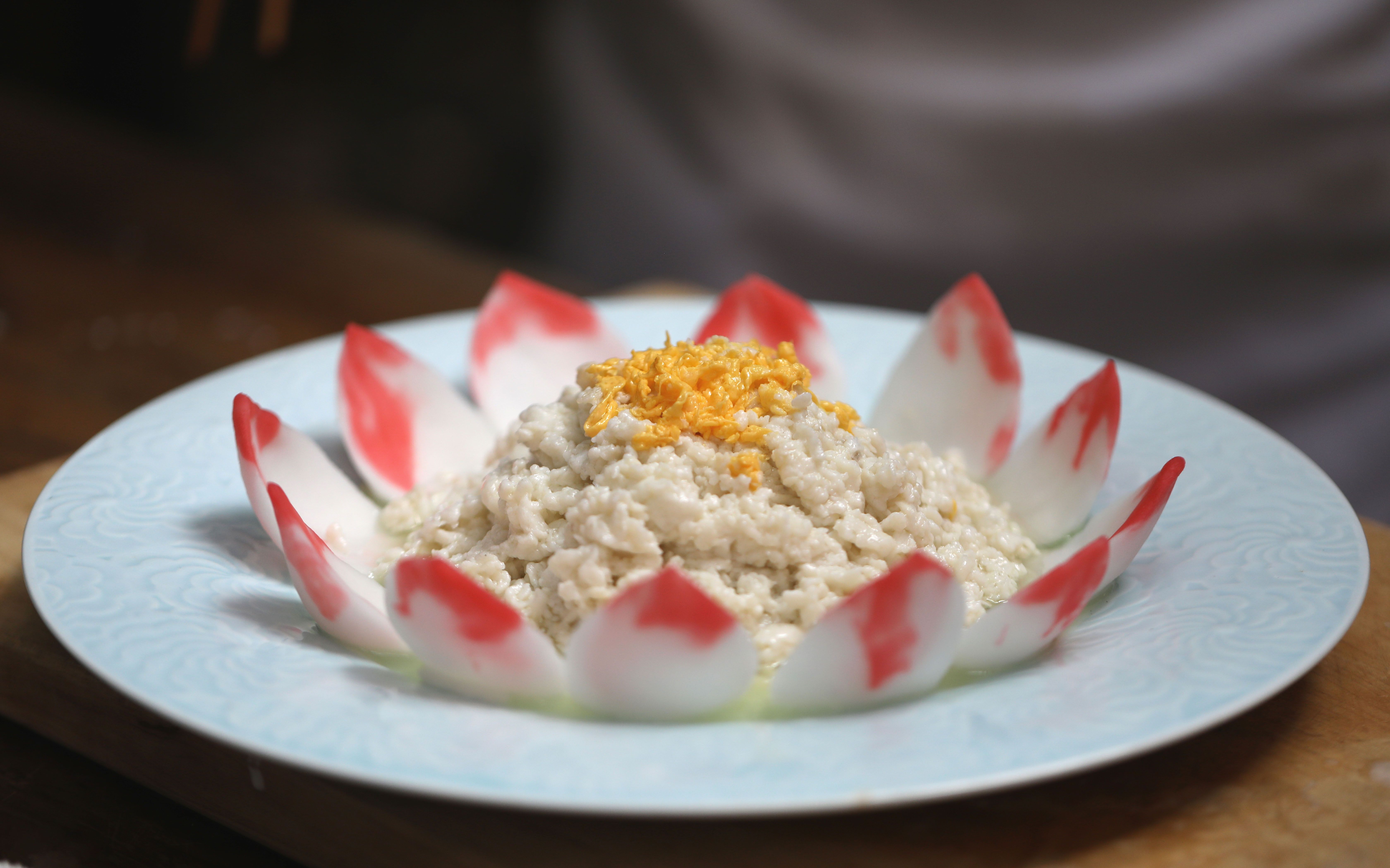 谁说川菜一定重口味?川菜大师教你做传统老川菜——芙蓉鸡淖