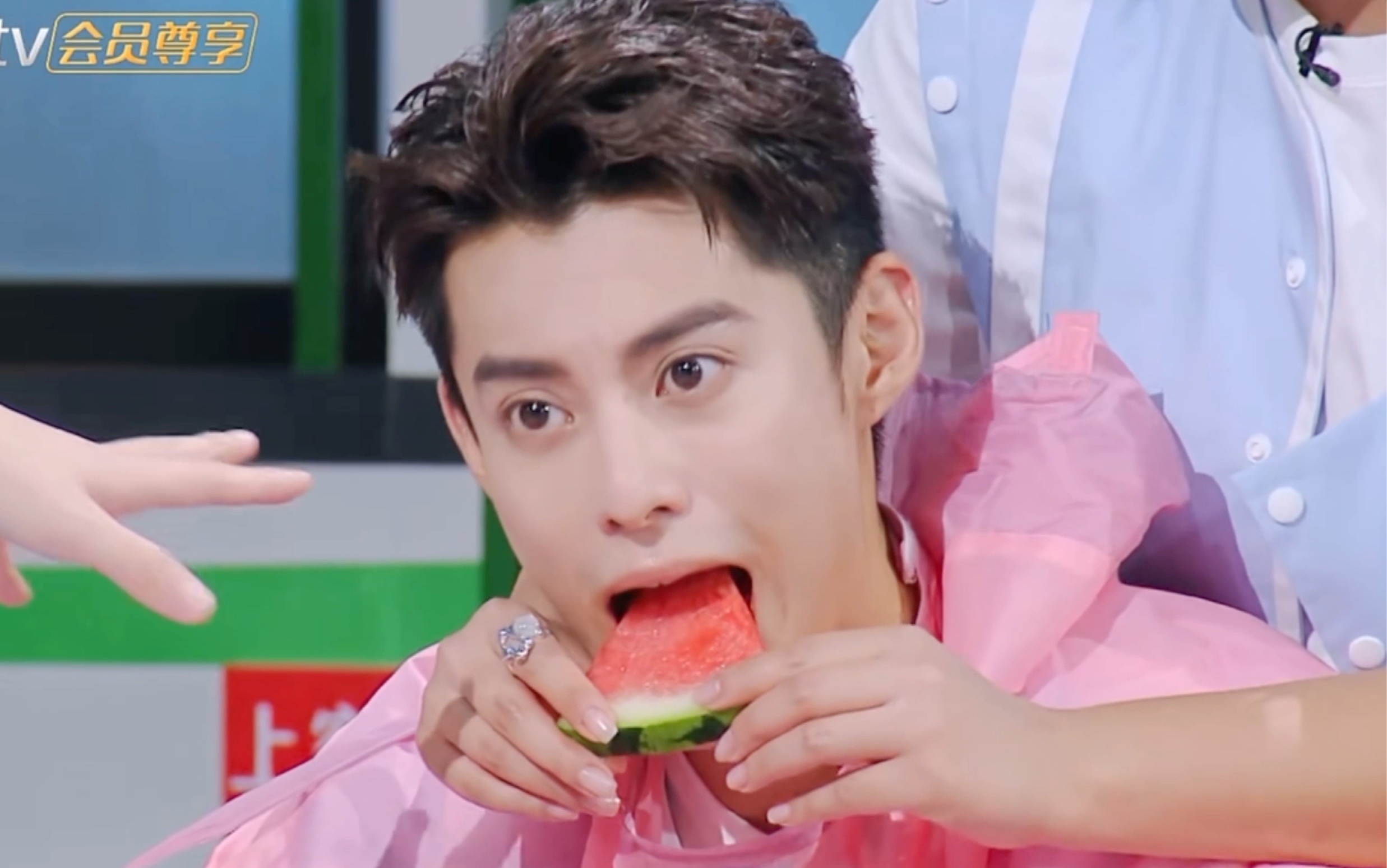 考古快乐小狗王鹤棣之你好星期六,满满的能量与治愈,集可爱与帅气于一