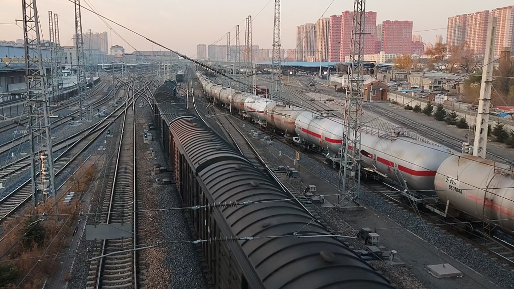 拉滨铁路&滨北铁路-十月末哈尔滨北观内燃货列通南北14