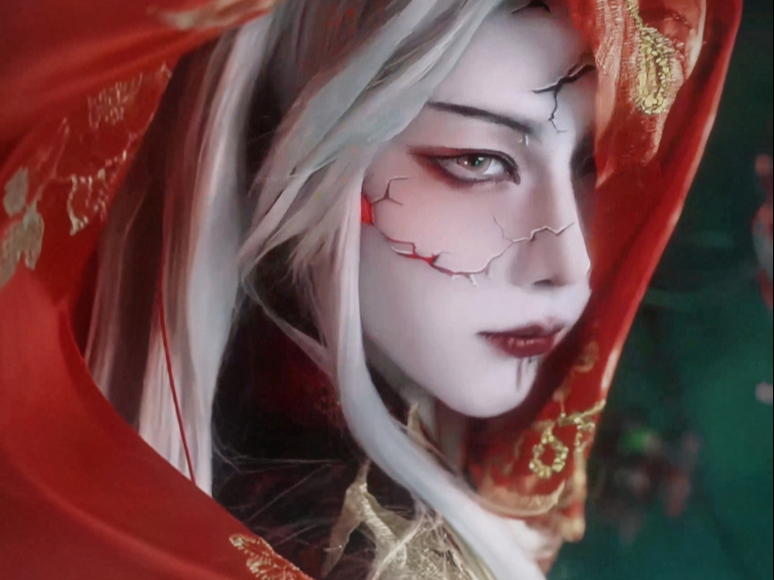 “阿姐，我已经分不清我是那超度者，还是未亡人”