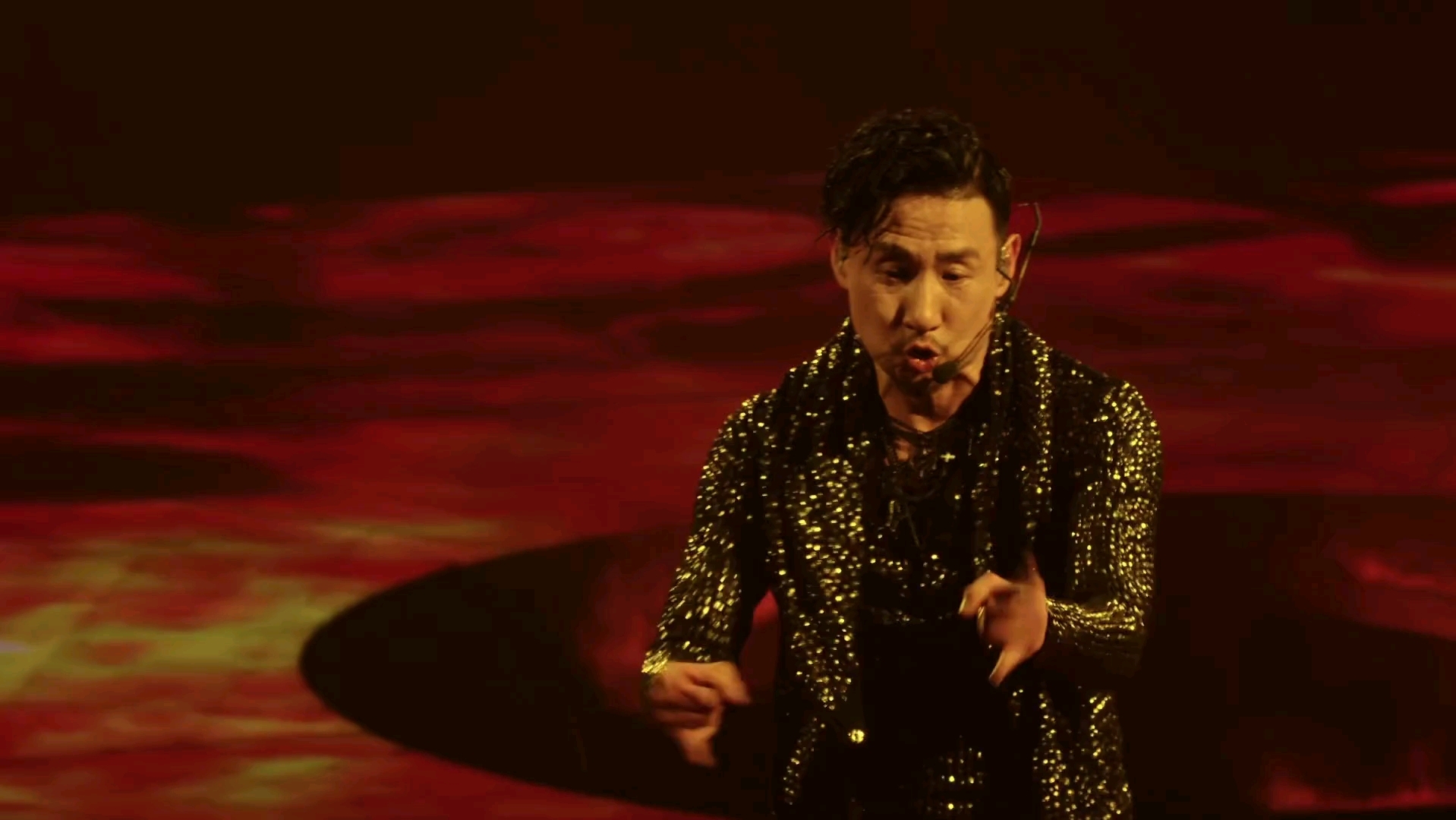 张学友金典演唱会片段 -醒着做梦