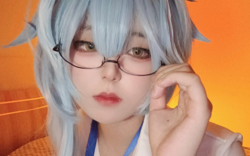 【霜霜kumi】优菈秘书cos