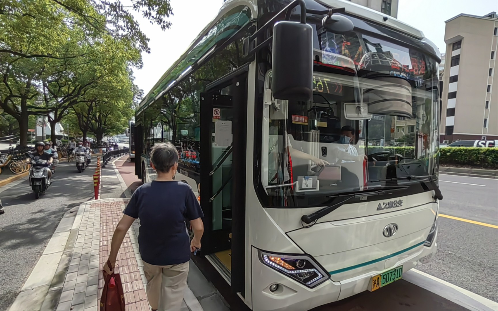 上海公交54路公交车w1g运营实录